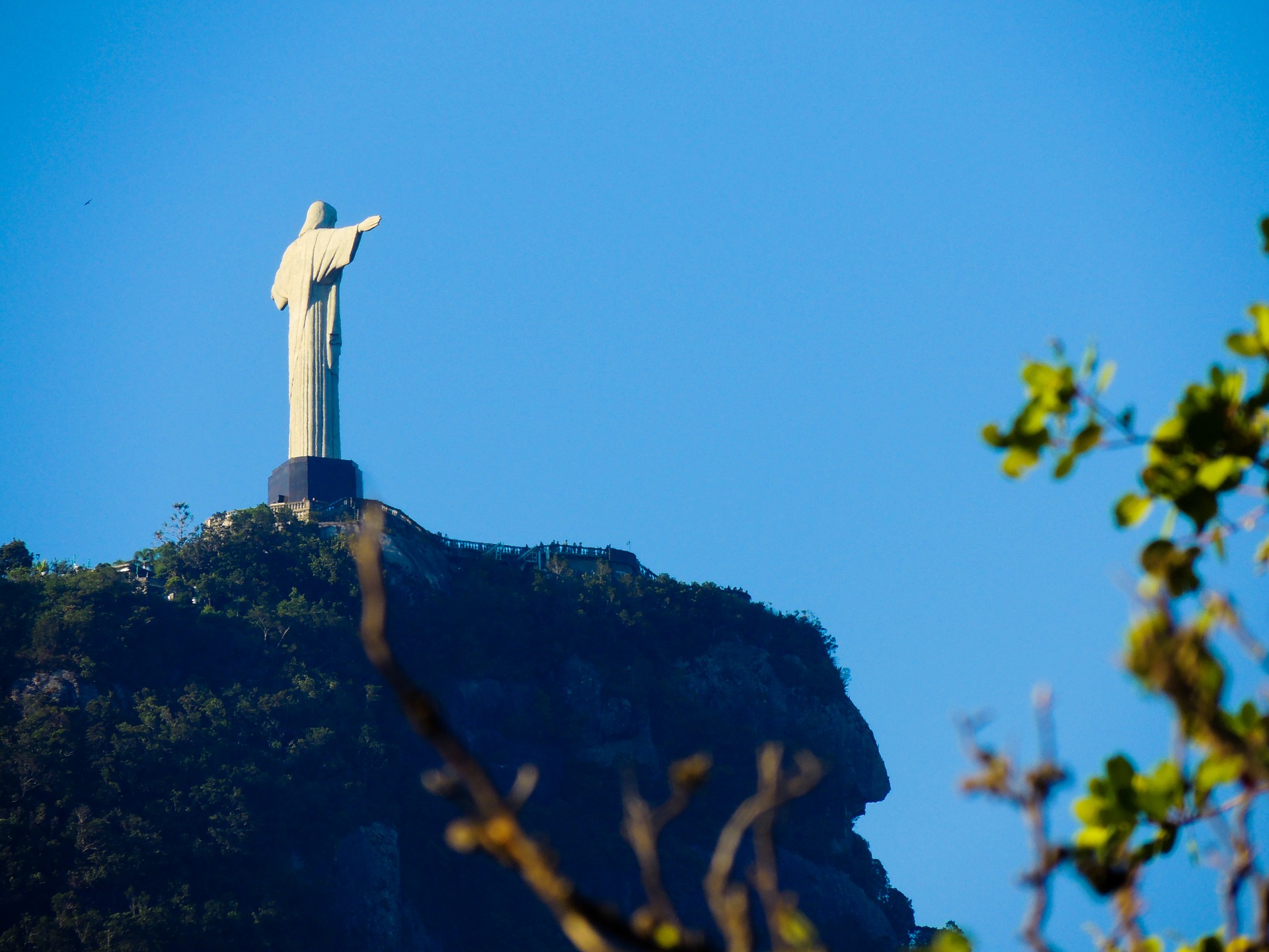 Christ the redeemer statue