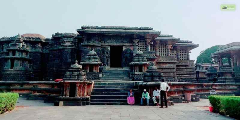 Kedareshwar Temple
