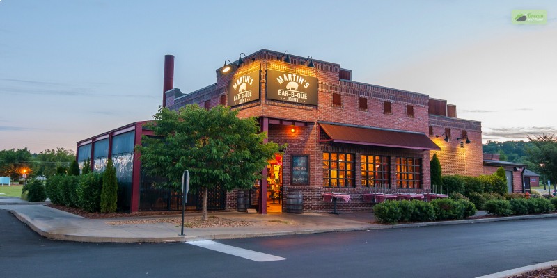 Martin's bar b Que joint - Nolensville Tennessee