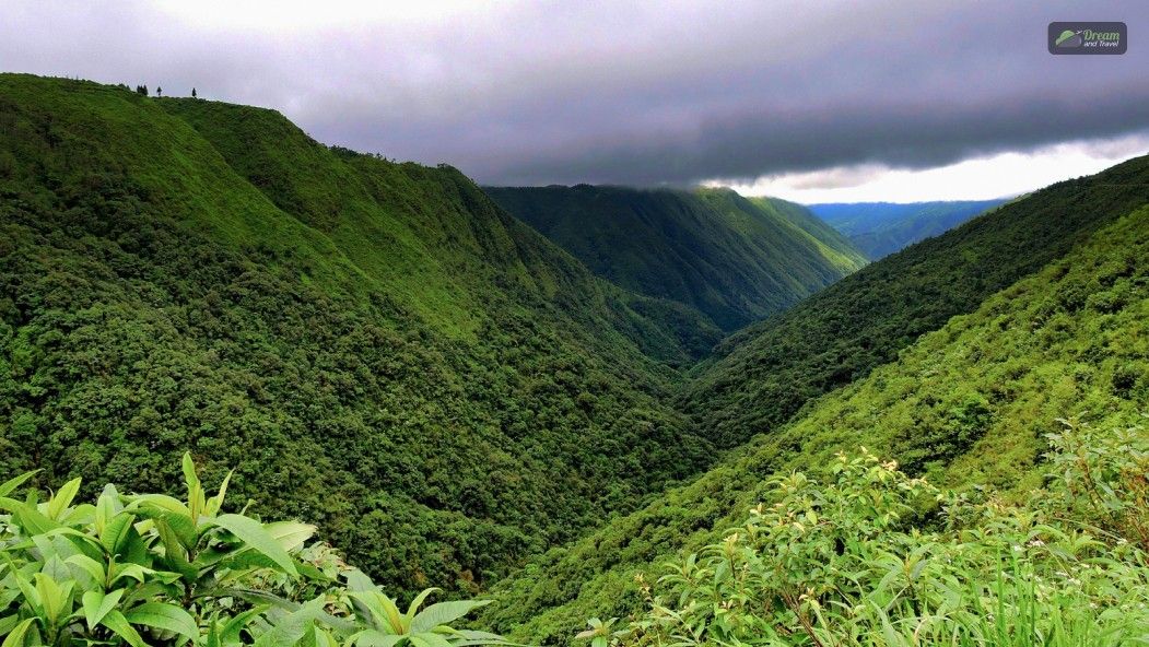 Mawkdok Dympep Valley Viewpoint Distance From Shillong 25 Km