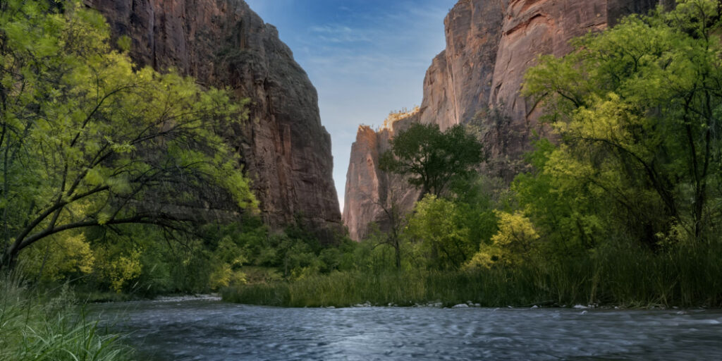 Must-Visit Destinations Near The Park