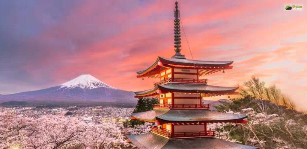 Tourist seasons in Japan