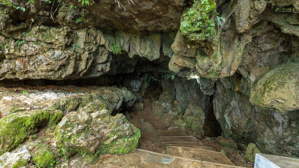 What Are The Entry Fees And Opening Hours For Mawsmai Cave