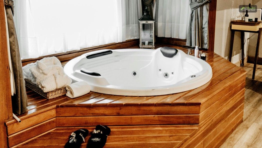 What Are The Perks Of Having A Jacuzzi In Your Airbnb